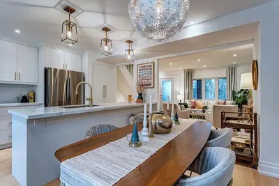 Image de Entire Midtown Toronto Home - 3br, 2 Baths, 2 Kitchens, Walk/Transit