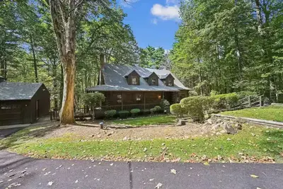Image de Walk to Cushing Academy! Sleeps 10