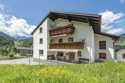 Image de Appartement calme et charmant avec une vue magnifique