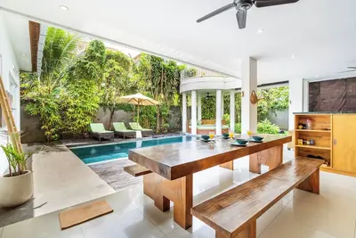 Image de Tropical Oasis Villa – Steps from Seminyak Beach