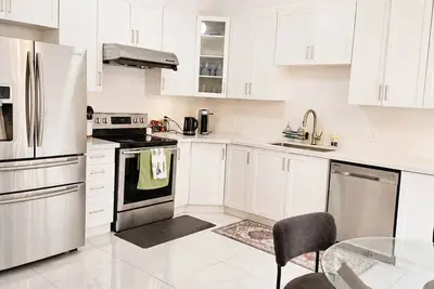 Image de Family Friendly 4 Br 3 Bath Home near Toronto
