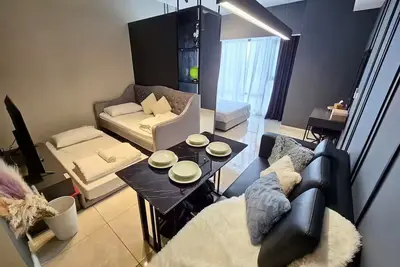Image de Rare Cityscape Stay in Bukit Bintang, Trx | 1-6pax
