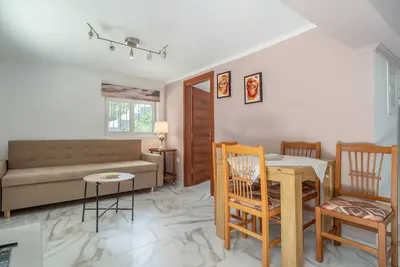 Image de Appartement 'Hortata Panorama Garden House' avec vue montagne, Wi-Fi et climatisation