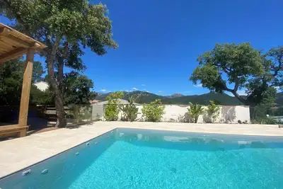 Image de Logement 3 chambres avec piscine chauffée à sainte lucie de portovecchio