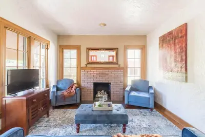 Image de New! Beautiful Riverside cottage 2 Bedroom Home