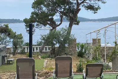 Image de Uz obalu mora, luksuzna villa sa jacuzzyjem,