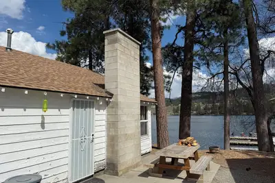 Image de Lakefront 2br Cabin with 3 Queen Beds at Tiffany's Resort on Curlew Lake
