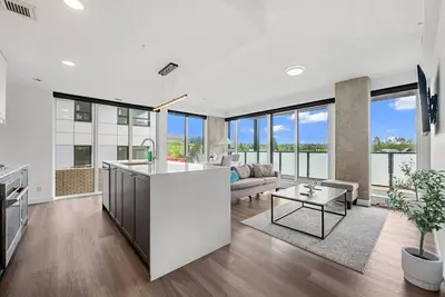 Image de 2br | Ug Park | Ac | Mins to Saddledome