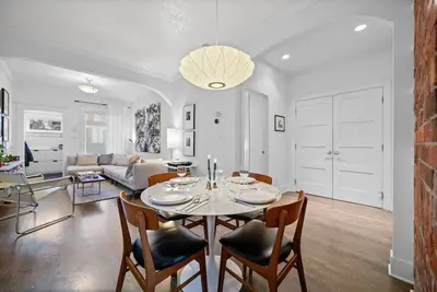 Image de 2 Bed | Central | Min to Saddledome