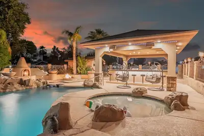 Image de YNotStay_GilbertAZ - Spacious Gilbert Getaway Private Pool Home Retreat