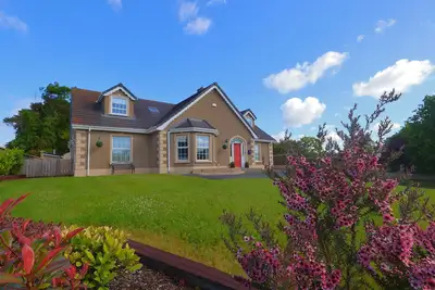 Image de Luxurious family house at gates to Tollymore Forest Park!