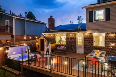 Image de Rangewell Retreat Hot Tub, Sauna, Fire Pit, Games, Groups & Families