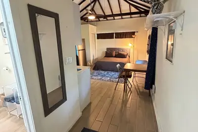 Image de Sleep well in our charming cottage in  Eustis with cool Ac.