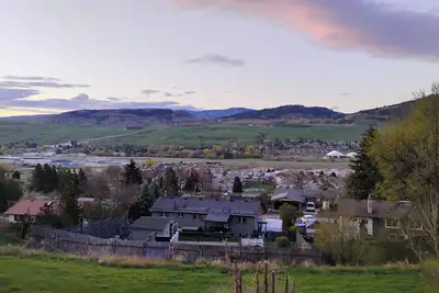 Image de Cozy 2 Bedrooms, Mountain View Private suite