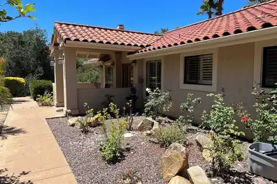 Image de Peaceful 2-bedroom country house nestled on a 26 acre ranch in charming Ramona.