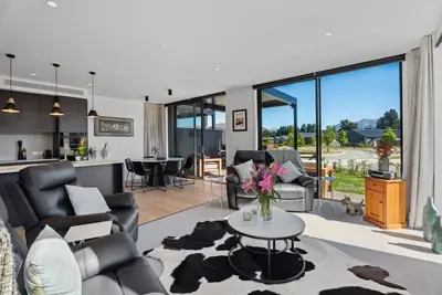 Image de Mount Gold View - New 5 Star Wanaka Luxury Home