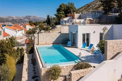 Image de Villa Majestic (121311-K1) - Grebastica