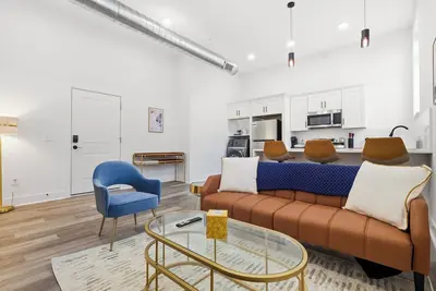 Image de 1 Mi to Dtwn! New Pet-Friendly Condo in Pittsburgh