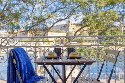 Image de Valletta Marina View - Seafront Apartment