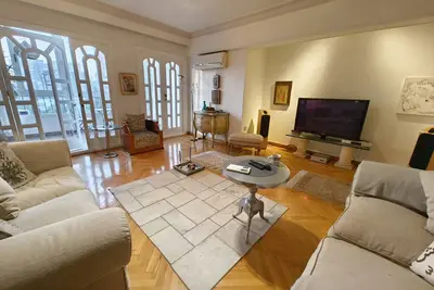Image de Spacious 3-bedroom condo in lovely Giza Governorate with Ac and fitness room