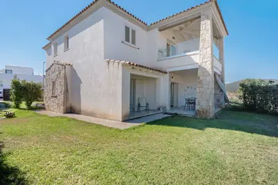 Image de R House Ii : Votre coin de paradis à Budoni