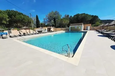 Image de Bungalow chic: Terrasse privée, Barbecue & piscine