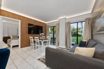 Image de Studio Near Universal | Lake View | Pool & Gym