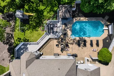 Image de Backyard Resort, Pool, Arcade & Fire Pit
