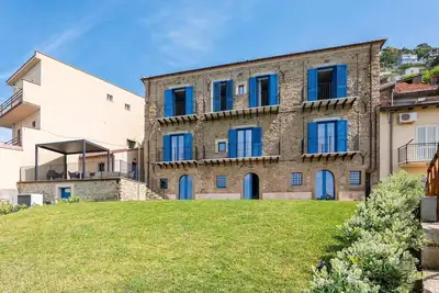 Image de Palazzo Vistablu - Capo D'orlando