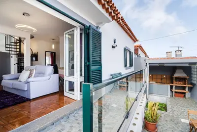 Image de GuestReady - Charmante escapade côtière à Caniço