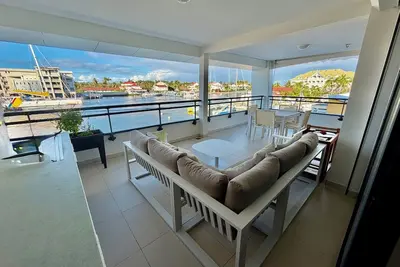 Image de Les deux suites de la Marina