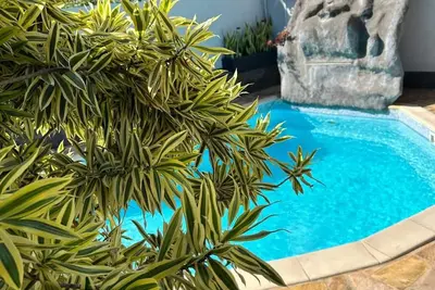 Image de Maison avec piscine privée, parking, clim - 4 pers.