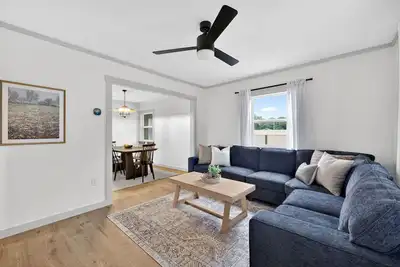 Image de Cozy Crane Cottage, WestGate~3 Bedroom 2 Bathroom~