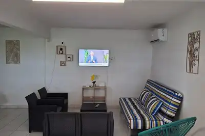 Image de Le Cocon de Ducos. Charmant T2 indépendant, climatisé au cœur de la Martinique.