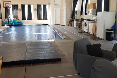 Image de 3-bedroom Beautiful Provo Indoor Pool House