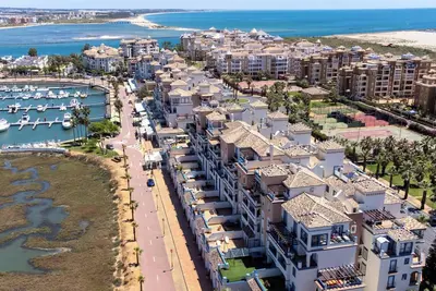 Image de Appartement Marina View • 4 couchages • Gro01