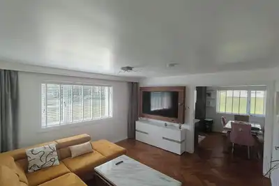 Image de Modern 2 Bedroom Ground Level Flat