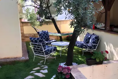 Image de Hidden Garden Apartment · Sleeps 4 · Dobra Voda, Montenegro