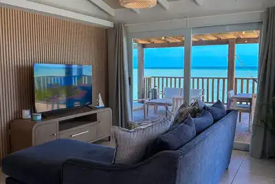 Image de 2-bedroom  Dream Beach Cabin in superb Santa Isabel with pool and terrace.
