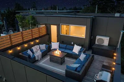 Image de Near Stadiums~Beacon Hill~Rooftop~Amazing Views