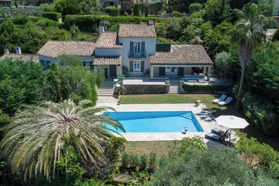 Image de Villa 210m² avec piscine - Mougins