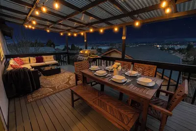Image de Mins to Seattle~Lake Views~Movie Room/Game Room