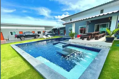 Image de Blue Lake Residences Pattaya - Villa de 12 chambres avec piscine