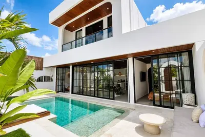 Image de Enclosed Modern 3br, with Private Pool & Sunken Lounge