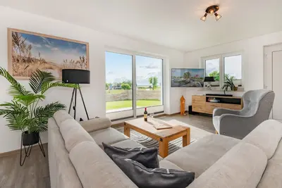 Image de Modern vacation home with lake view, terrace & barbecue in Loddin
