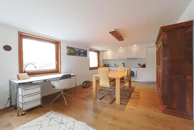 Image de Chesa Solndanella – Stylish Vacation Rental with Valley and Mountain Views