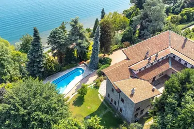 Image de Luxury Lakeside Retreat with a Pool near Stresa! Lake Maggiore Villa Romanza