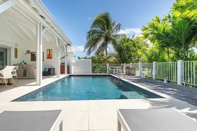 Image de Villa Nilam en bordure de golf piscine privative idéale pour 6 personnes