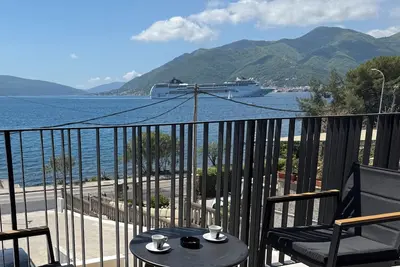 Image de Seafront apartment in pleasant Donja Lastva