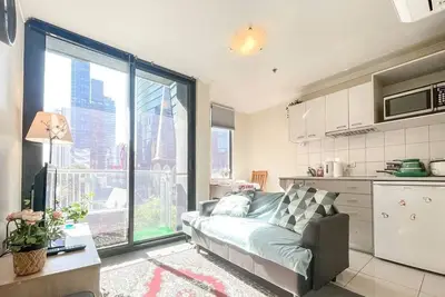 Image de Steps from Chinatown - 2br Cbd Escape